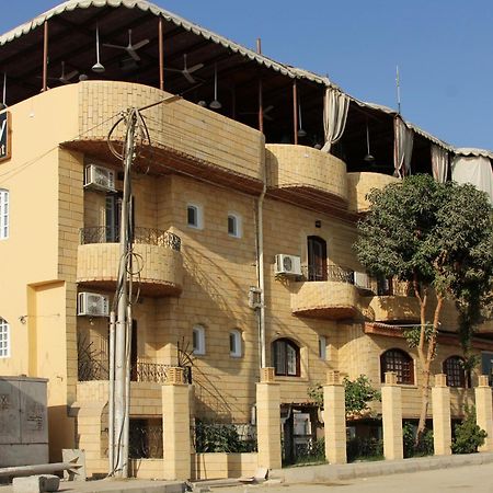 Nile Valley Hotel Louxor Extérieur photo