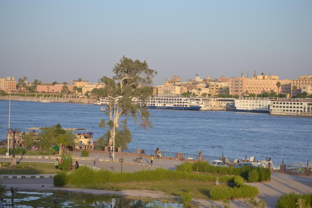 Nile Valley Hotel Louxor Extérieur photo